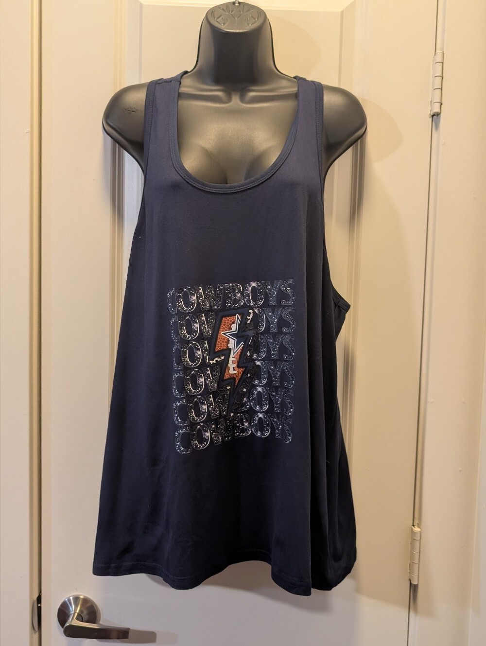 Plus Size Graphic Tank